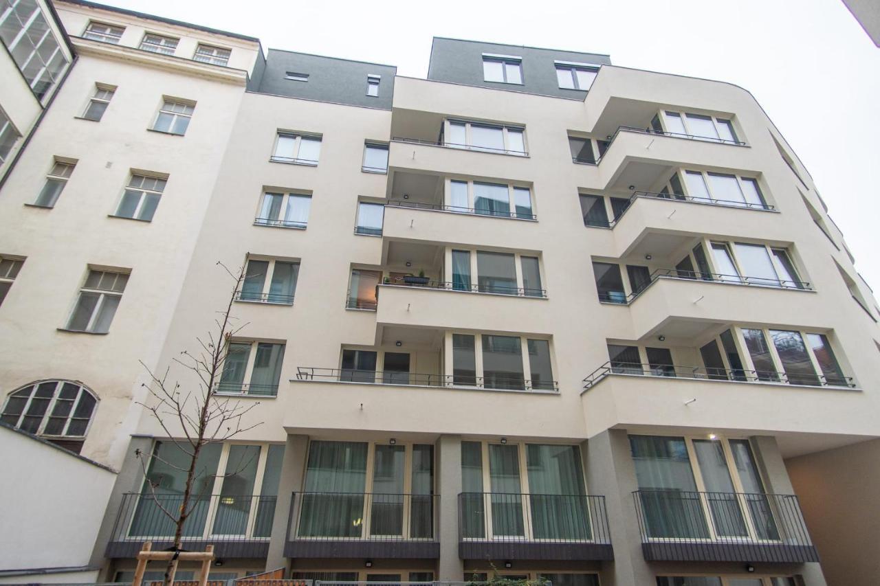 Apartment With Balcony 布拉格 外观 照片