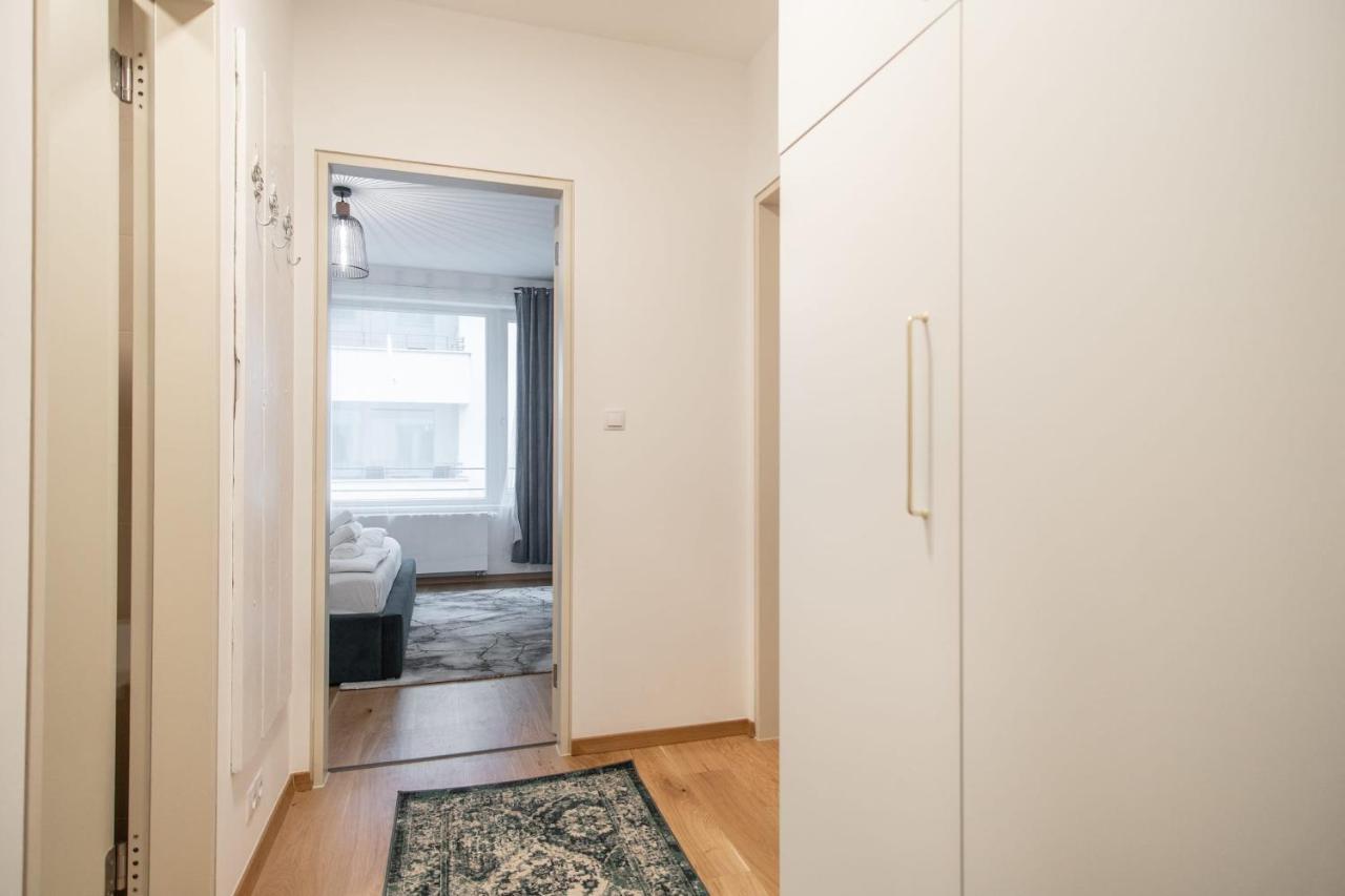 Apartment With Balcony 布拉格 外观 照片